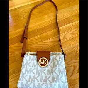 Michael Kors Fulton Crossbody Bag